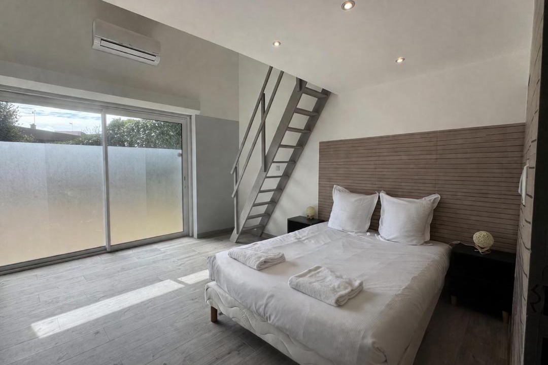 Photo of Bedroom in Lacrost