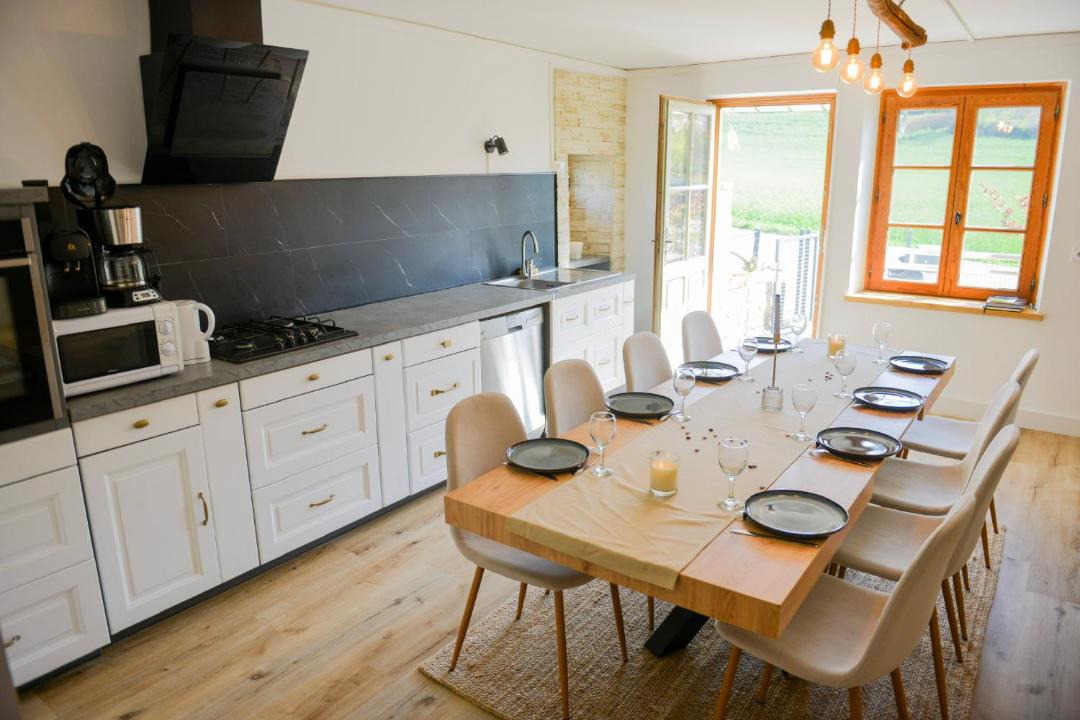 Photo of Kitchen in Menetru-le-Vignoble
