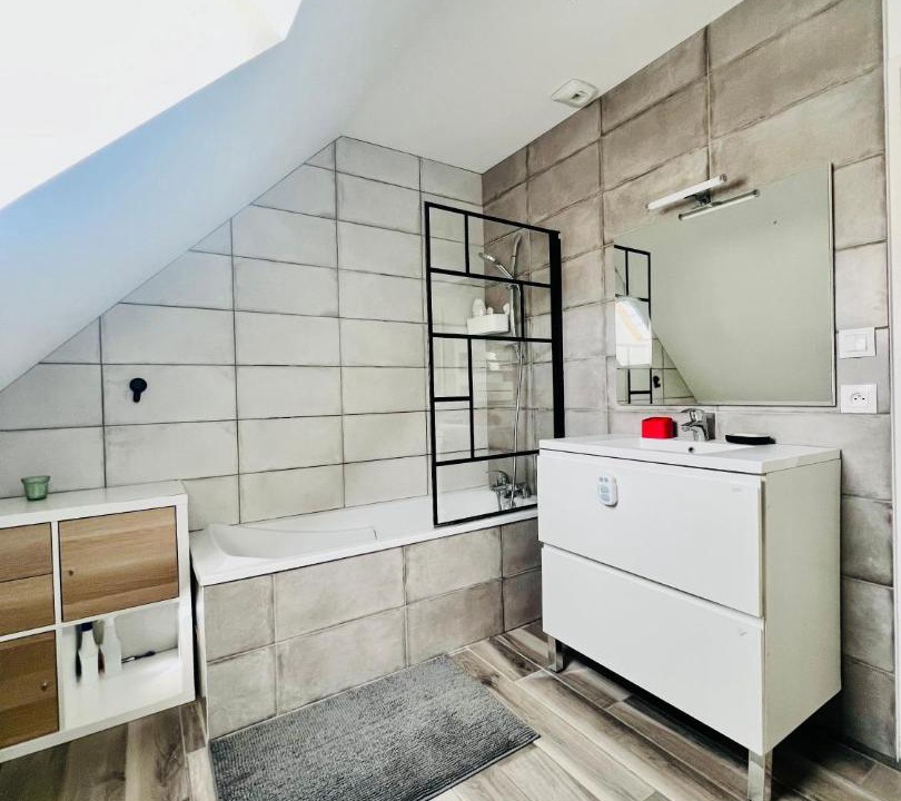 Photo of Bathroom in Couchey