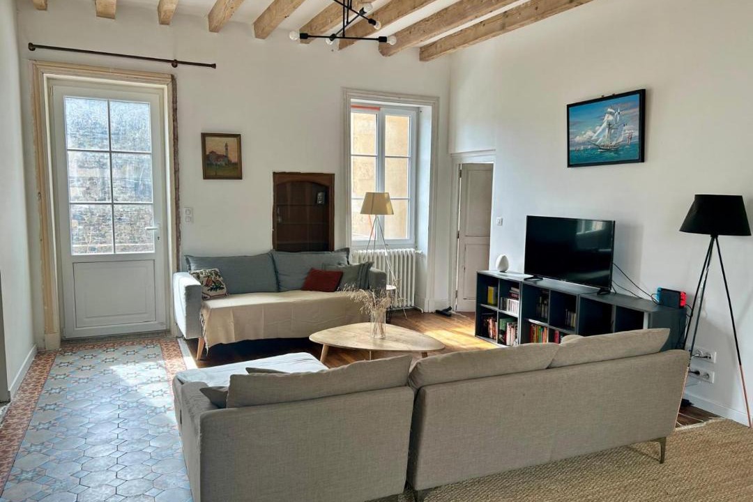 Photo of Livingroom in Emeringes