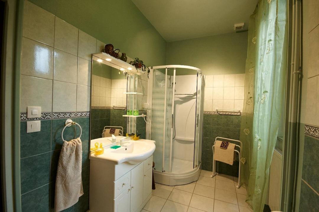 Photo of Bathroom in Pierrefitte-sur-Loire