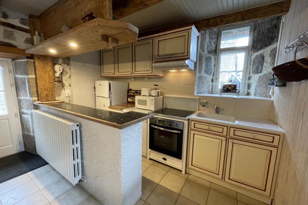 Photo of Kitchen in Saint-Jacques-des-Blats