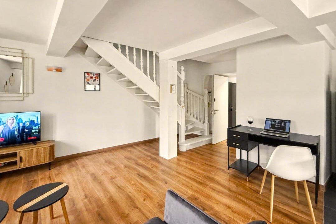 Photo of Livingroom in Valence