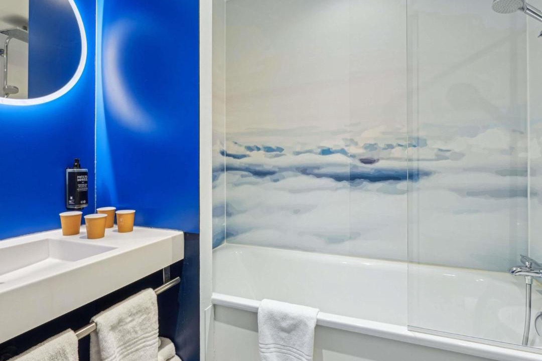 Photo of Bathroom in Paray-Vieille-Poste