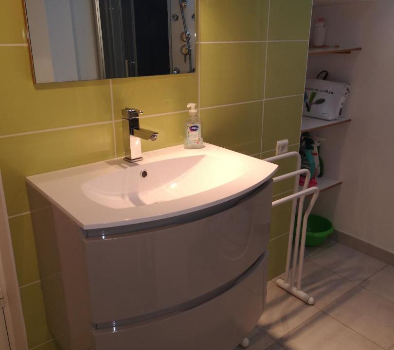 Photo of Bathroom in Crolles