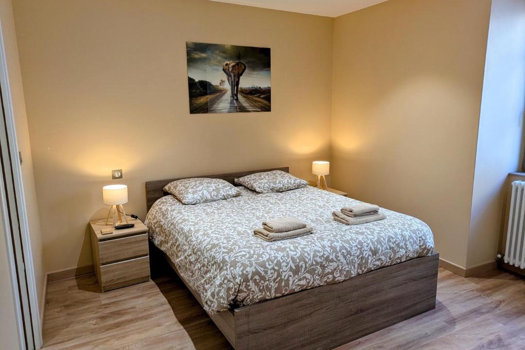 Photo of Bedroom in Saint-Gengoux-le-National