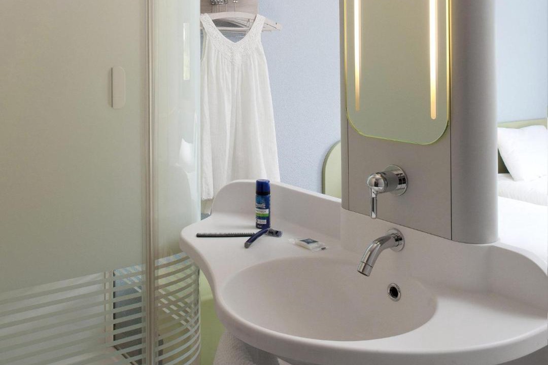 Photo of Bathroom in Montceau-les-Mines