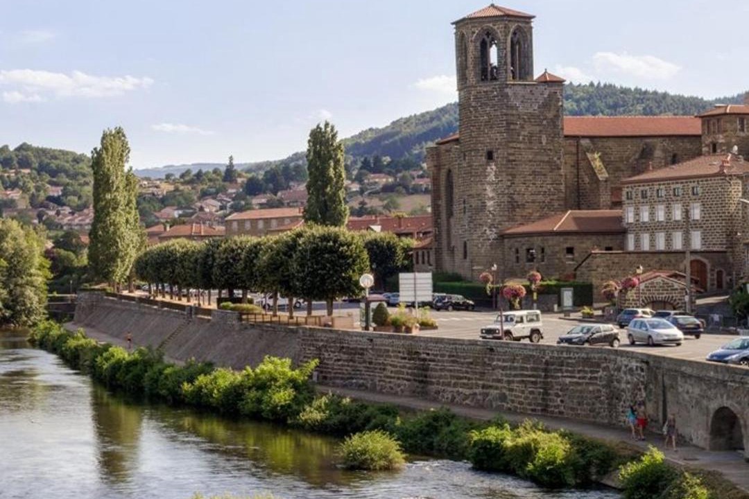 Photo of Others in Ferrussac
