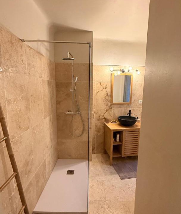 Photo of Bathroom in Saint-Paul-Trois-Chateaux