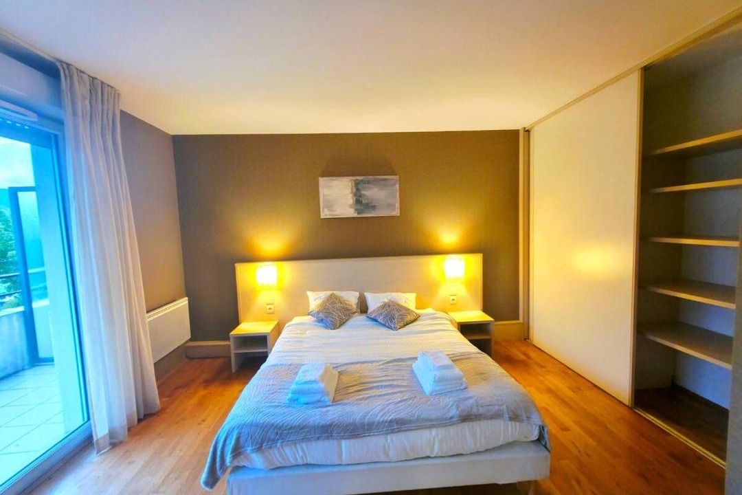 Photo of Bedroom in Divonne-les-Bains