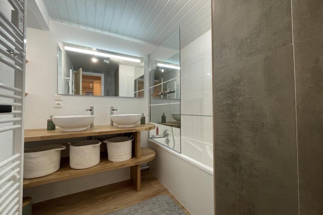 Photo of Bathroom in Saint-Jacques-des-Blats