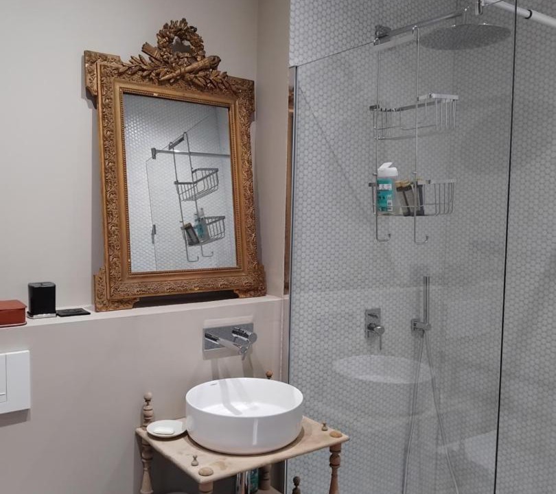 Photo of Bathroom in La Clayette