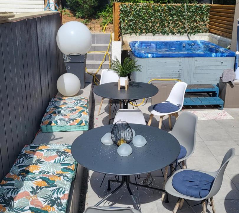 Photo of Patio Balcony in Cluny