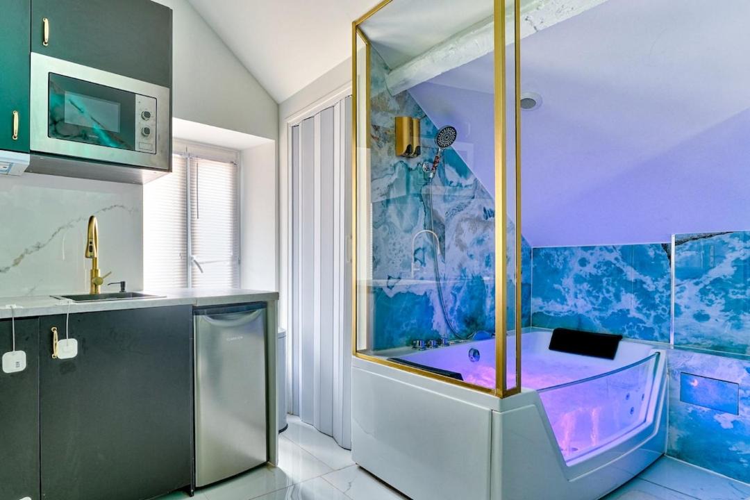 Photo of Bathroom in Montgeron
