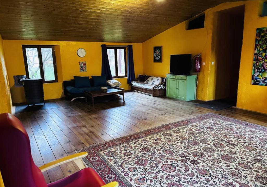 Photo of Livingroom in Montpont-en-Bresse