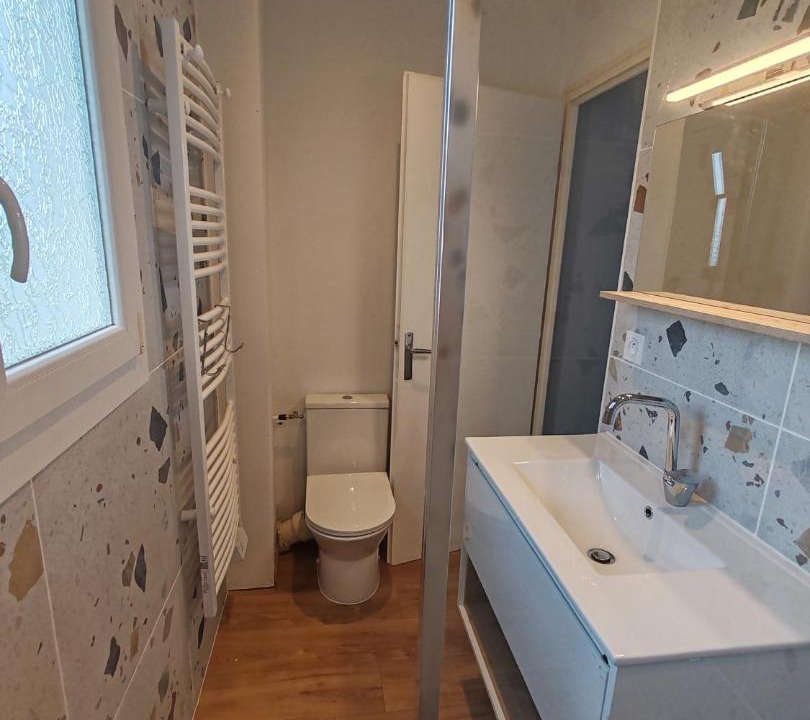 Photo of Bathroom in Saint-Maur