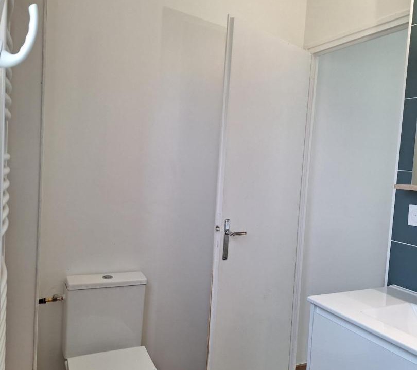 Photo of Bathroom in Saint-Maur