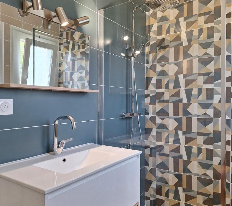 Photo of Bathroom in Saint-Maur
