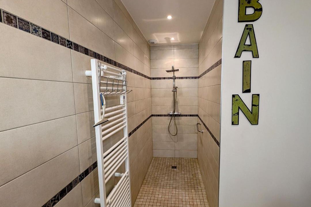 Photo of Bathroom in Gy