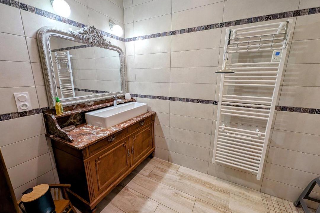 Photo of Bathroom in Gy