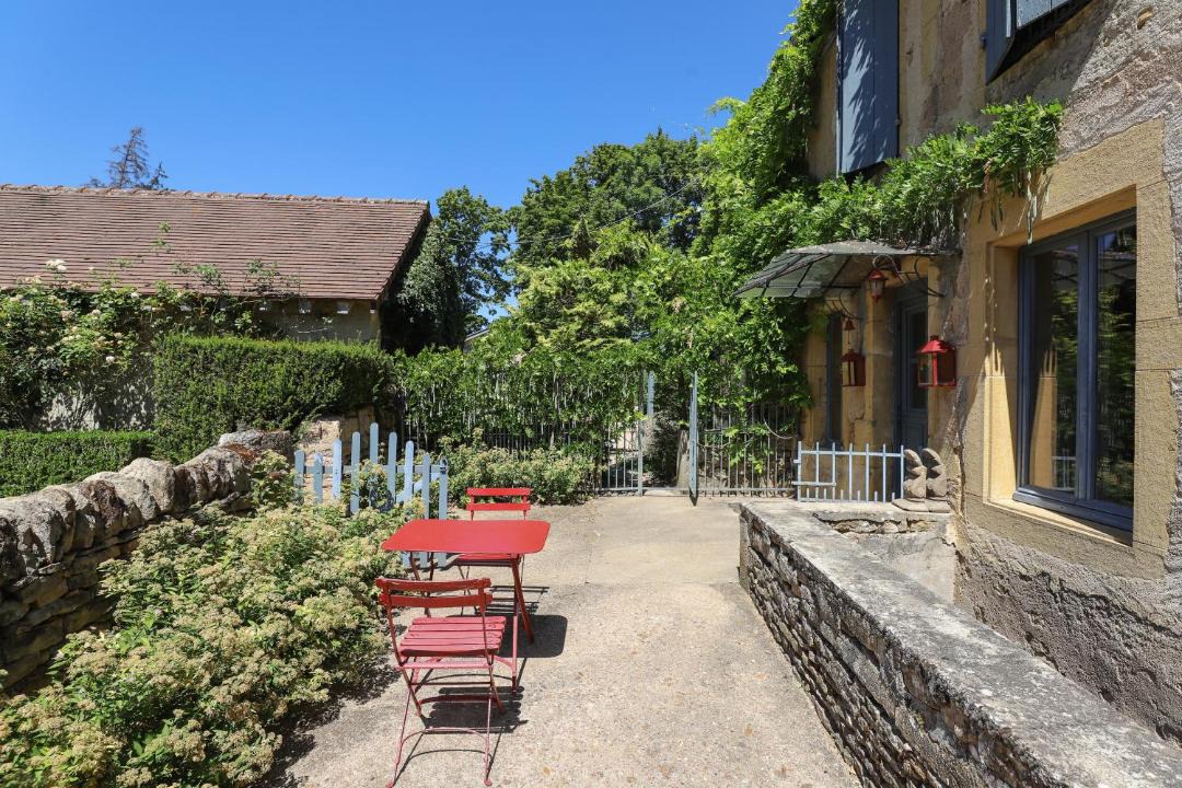 Photo of Others in Saint-Julien-de-Civry