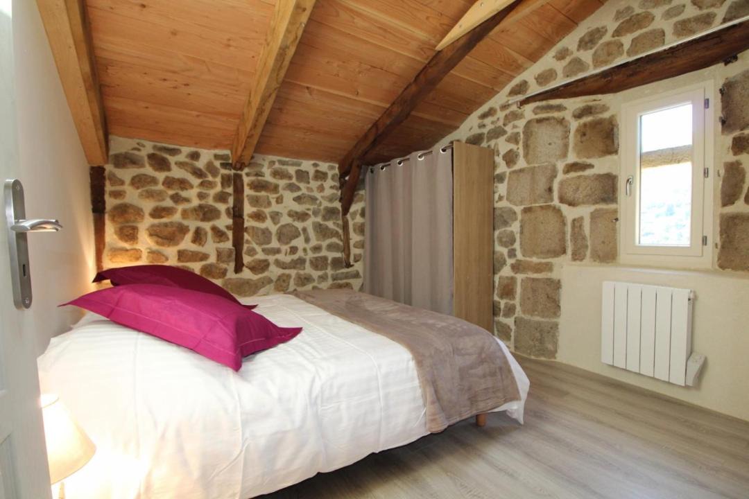 Photo of Bedroom in Chalencon