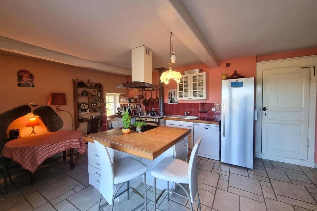 Photo of Kitchen in Saint-Jean-la-Vetre