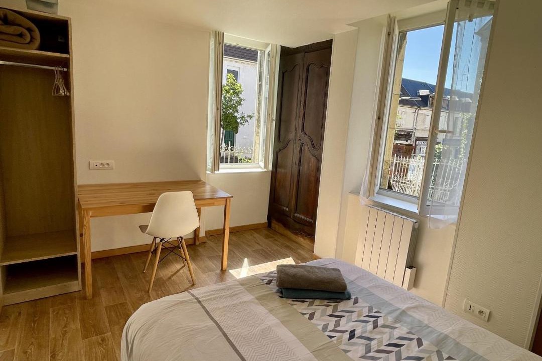 Photo of Bedroom in Imphy