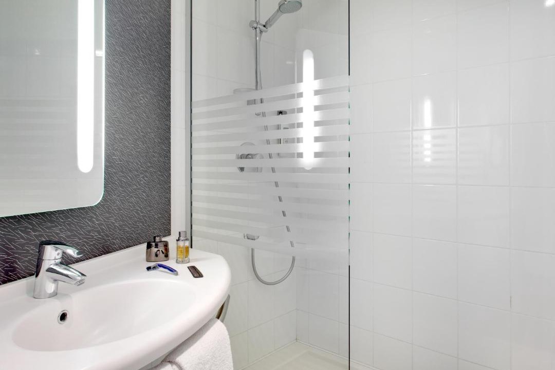 Photo of Bathroom in Montceau-les-Mines