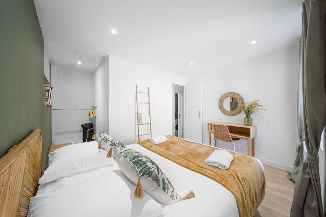 Photo of Bedroom in Ladoix-Serrigny