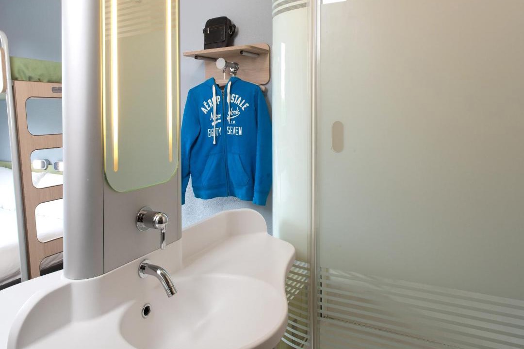 Photo of Bathroom in Montceau-les-Mines