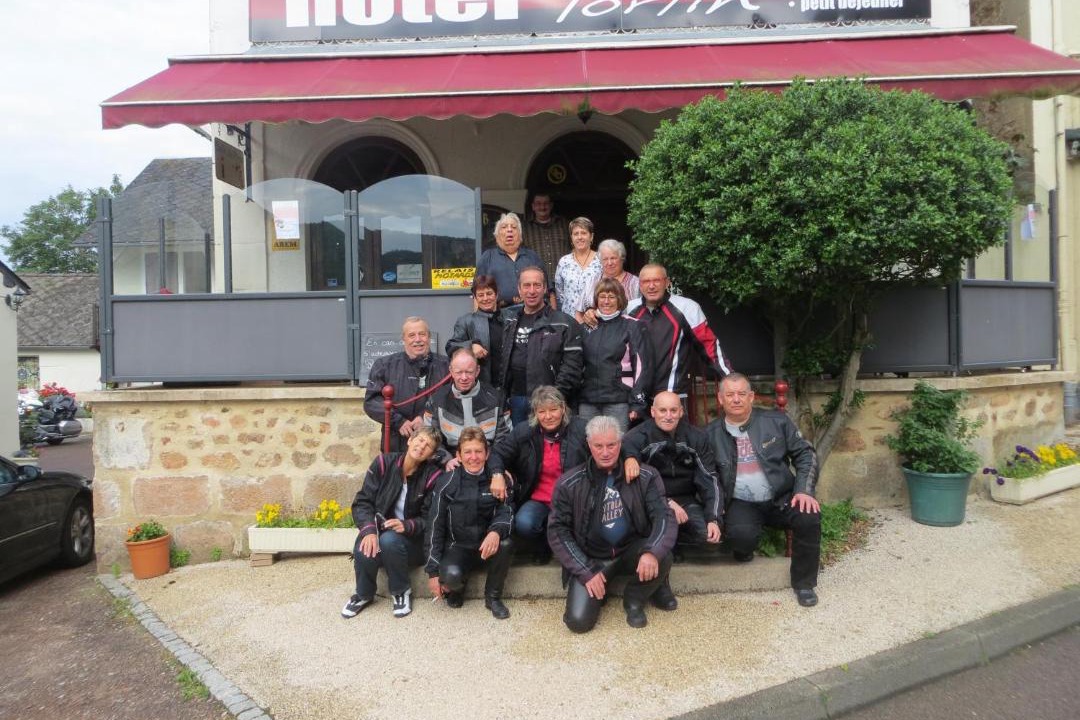 Photo of Others in Anost