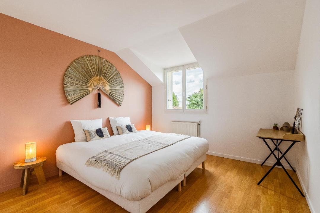Photo of Bedroom in Charnay-les-Macon