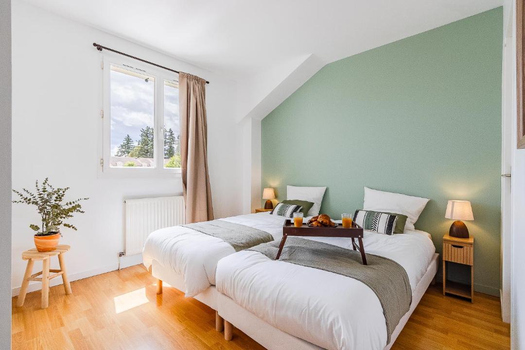 Photo of Bedroom in Charnay-les-Macon
