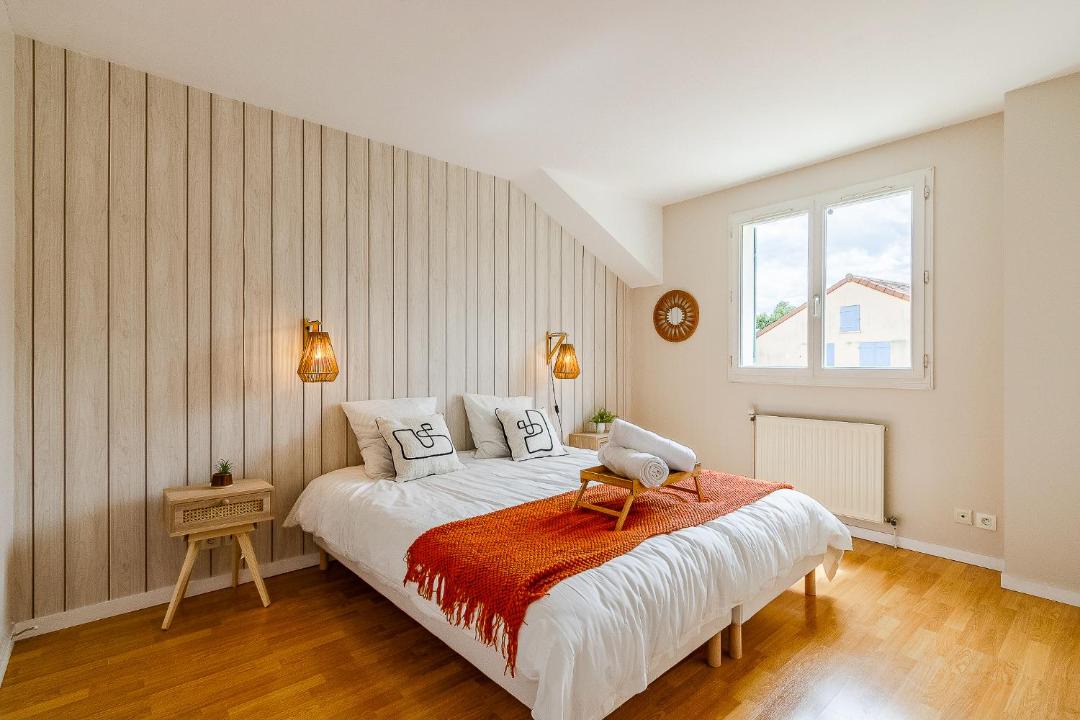 Photo of Bedroom in Charnay-les-Macon