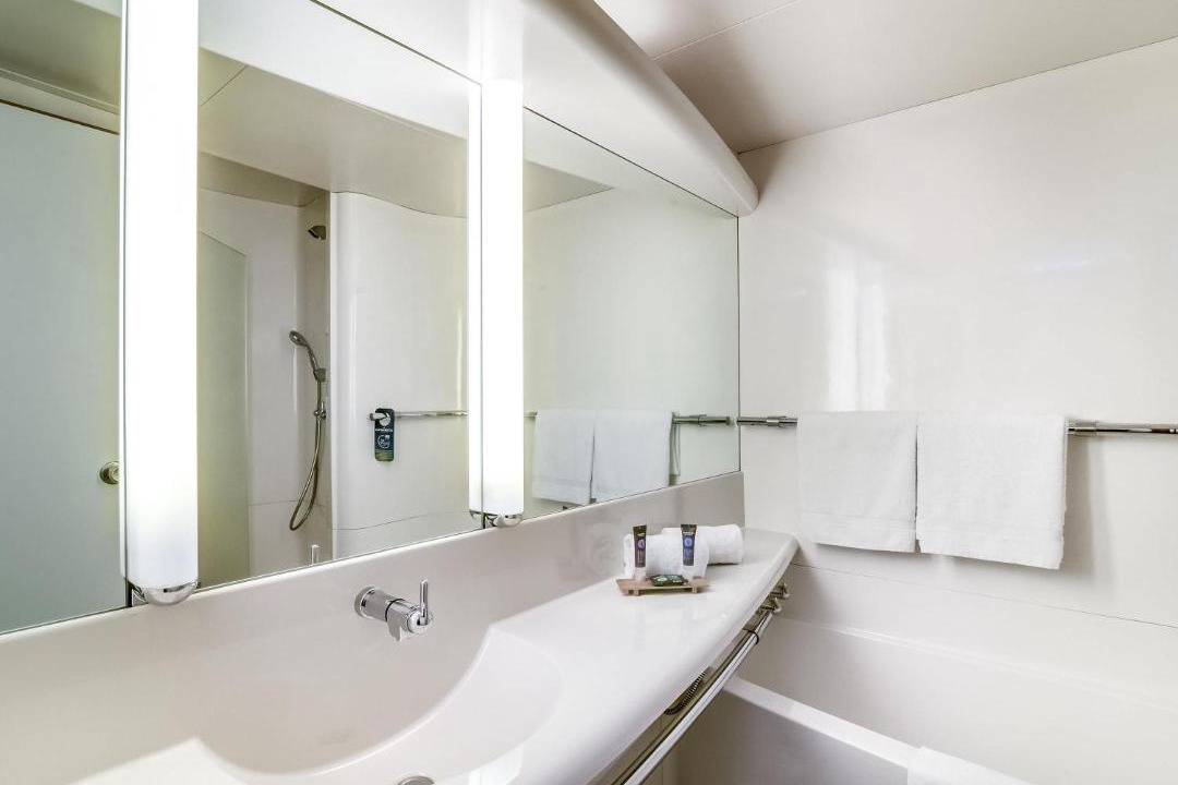 Photo of Bathroom in Rungis