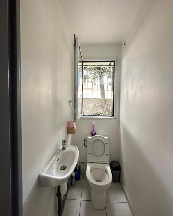 Photo of Bathroom in Villejuif