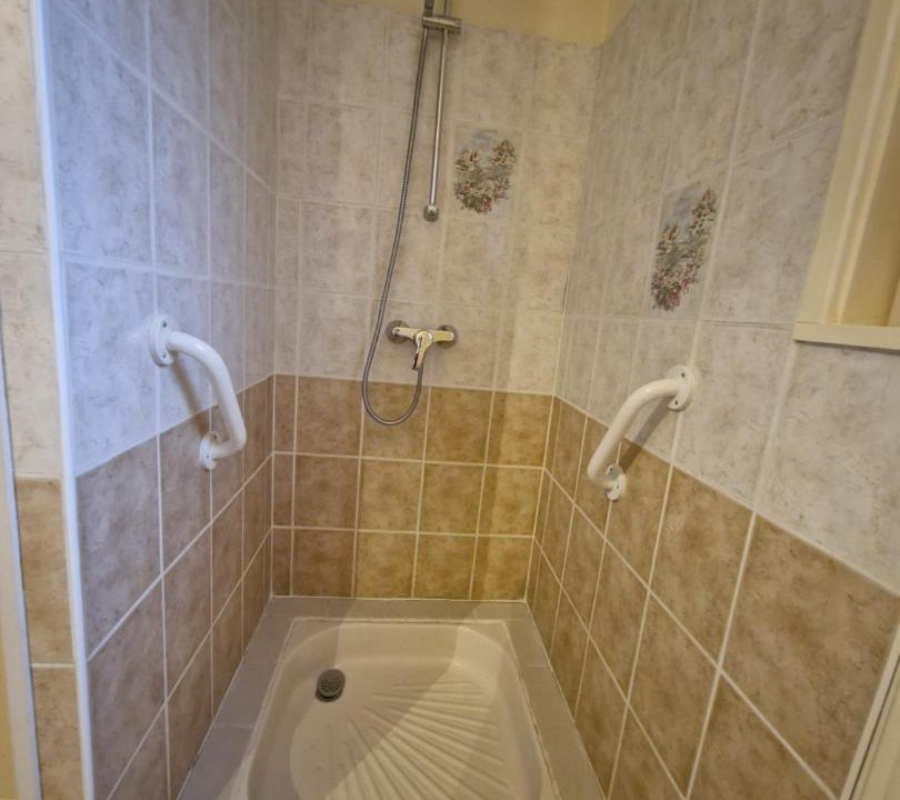 Photo of Bathroom in Lapalisse