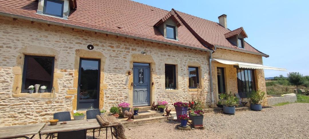 Photo of Others in Ouroux-sous-le-Bois-Sainte-Marie