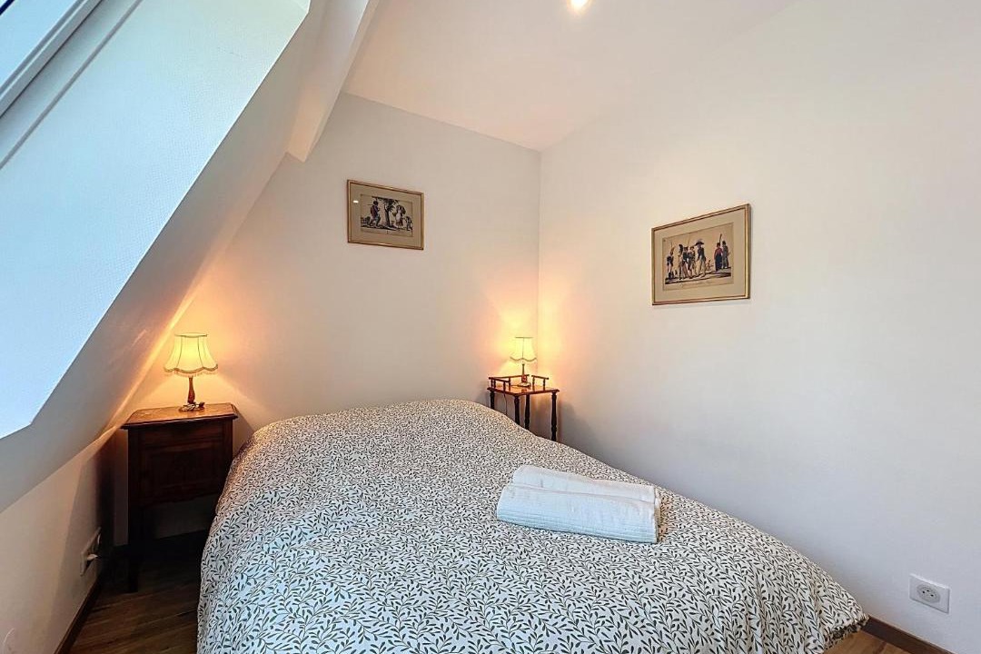 Photo of Bedroom in Exincourt