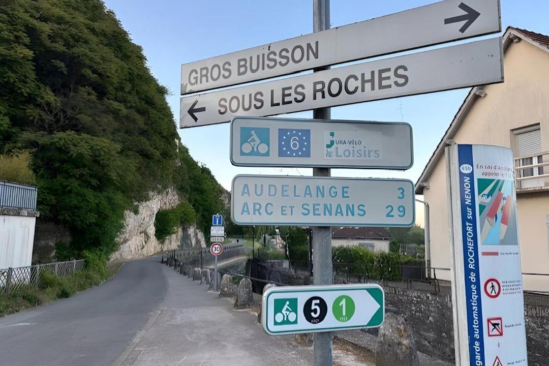 Photo of Others in Rochefort-sur-Nenon