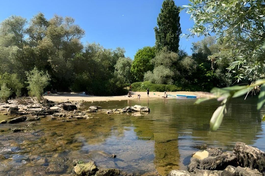 Photo of Others in Rochefort-sur-Nenon