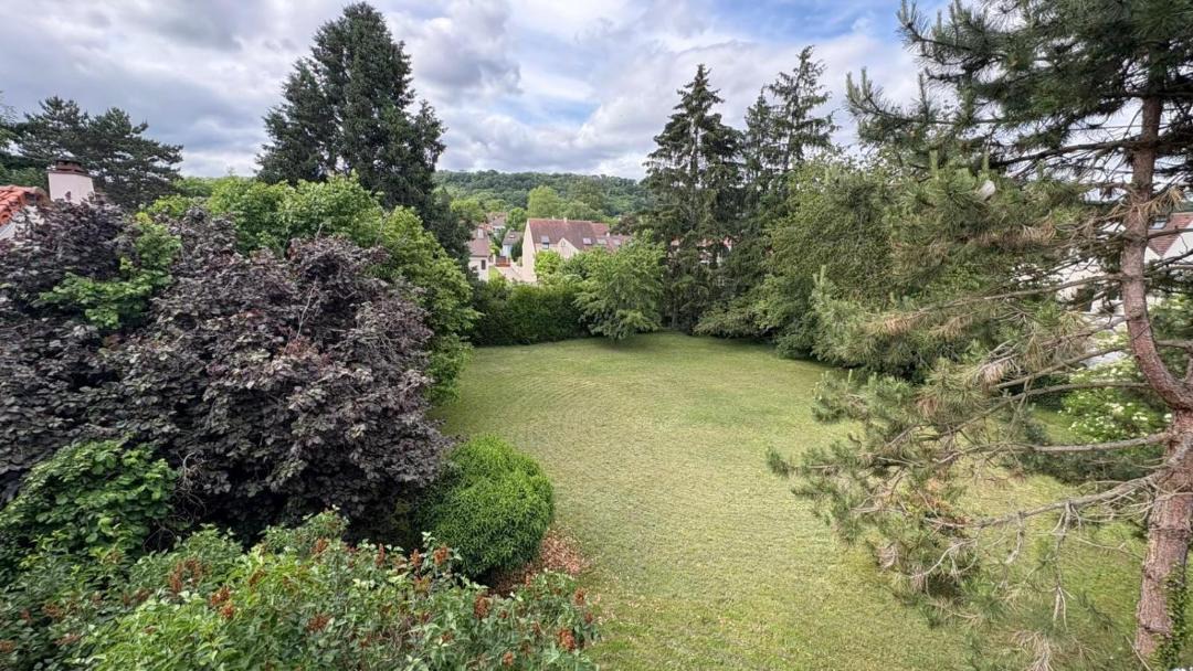 Photo of Others in Bures-sur-Yvette