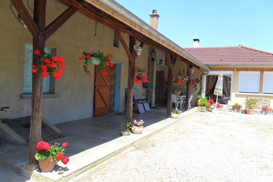 Photo of Others in Romenay