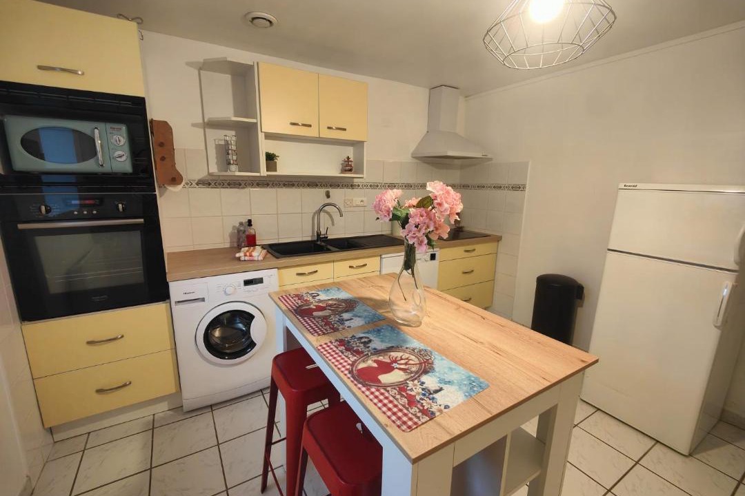 Photo of Kitchen in Maconnais Beaujolais Agglomeration