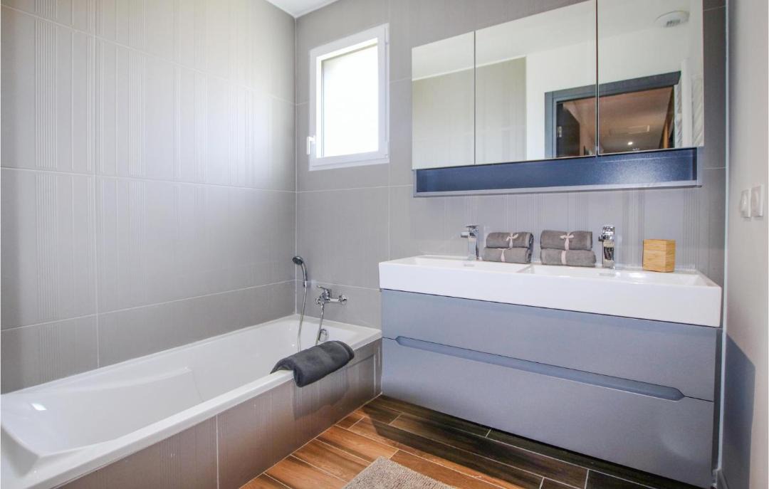Photo of Bathroom in Cleon-d'Andran