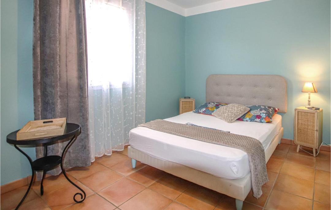 Photo of Bedroom in Saint-Thome