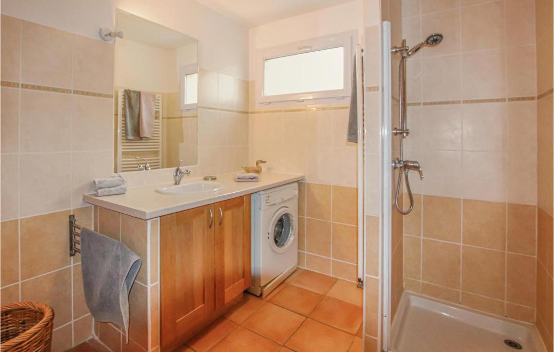 Photo of Bathroom in Saint-Thome