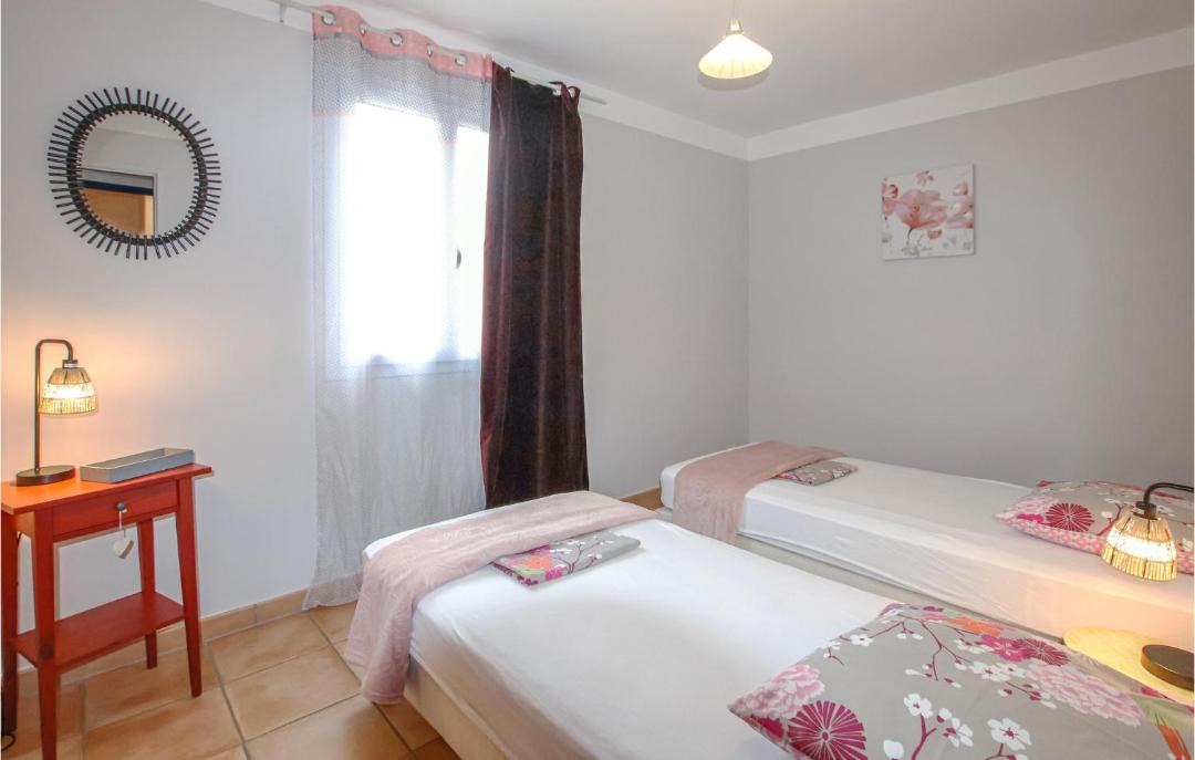 Photo of Bedroom in Saint-Thome