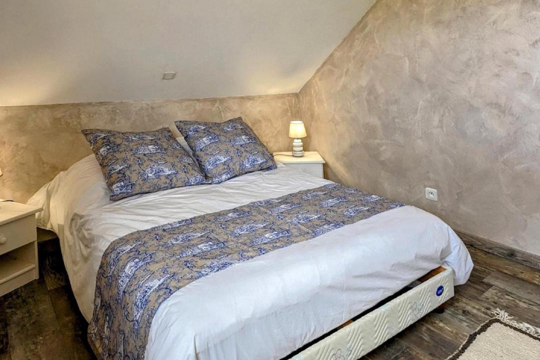 Photo of Bedroom in Plancher-Bas